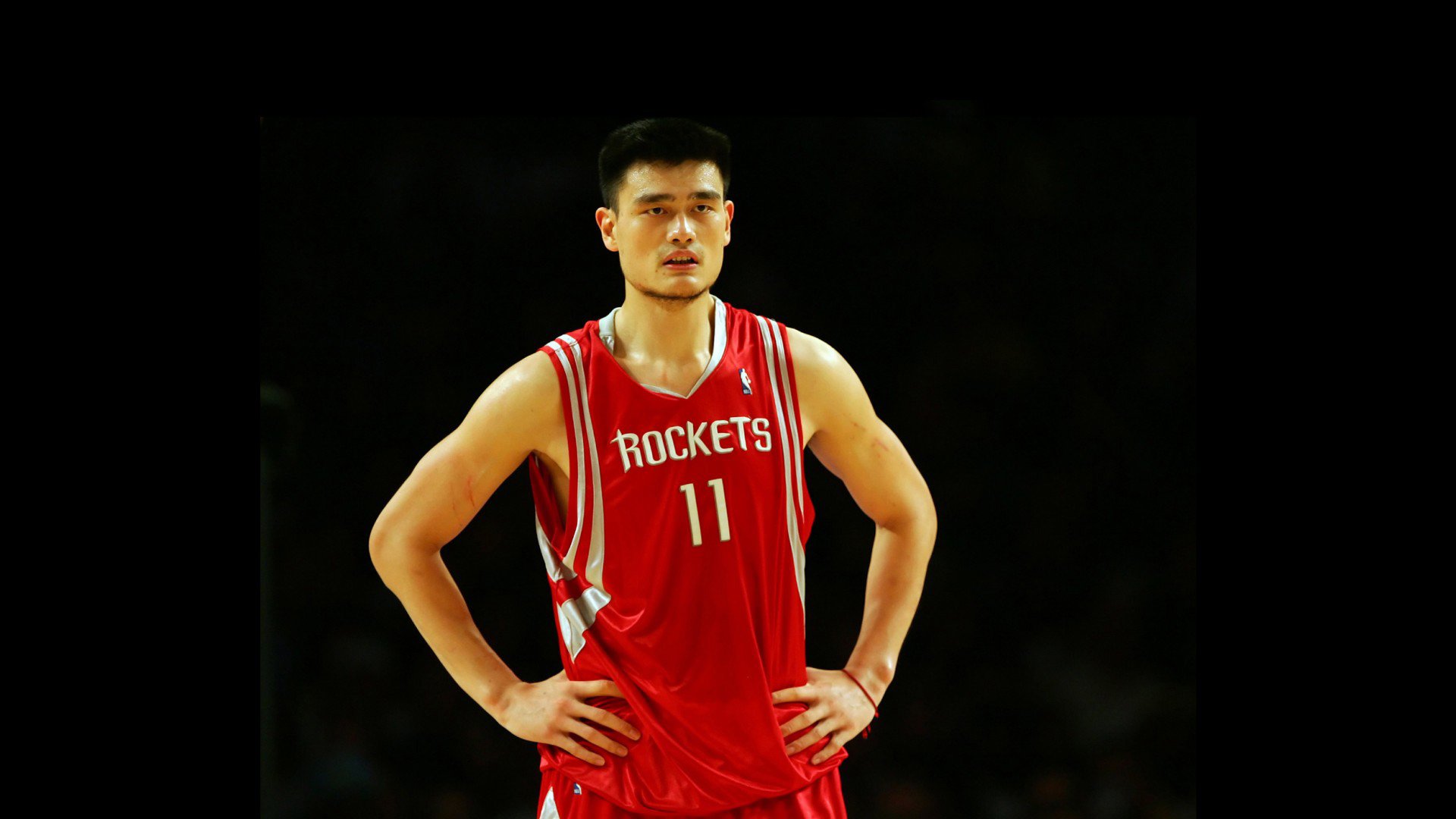 当NBA迷上荷甲，CBA备战欧冠，体育圈的魔幻现实主义